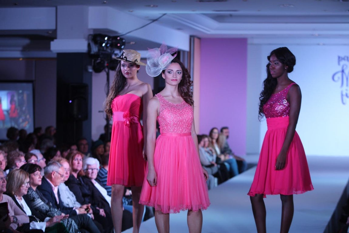VI Pasarela solidaria moda fiesta en Bahía Sur