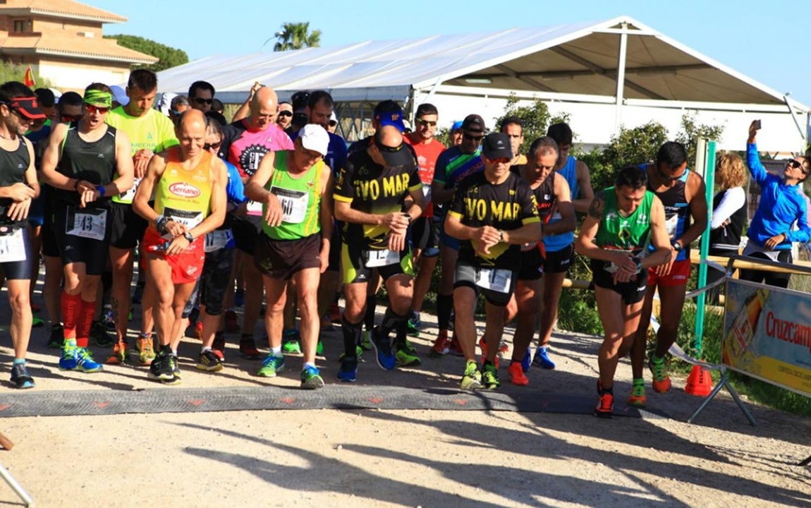 Fotos: Búscate en el Maratón Bahía de Cádiz Toruños-Algaida
