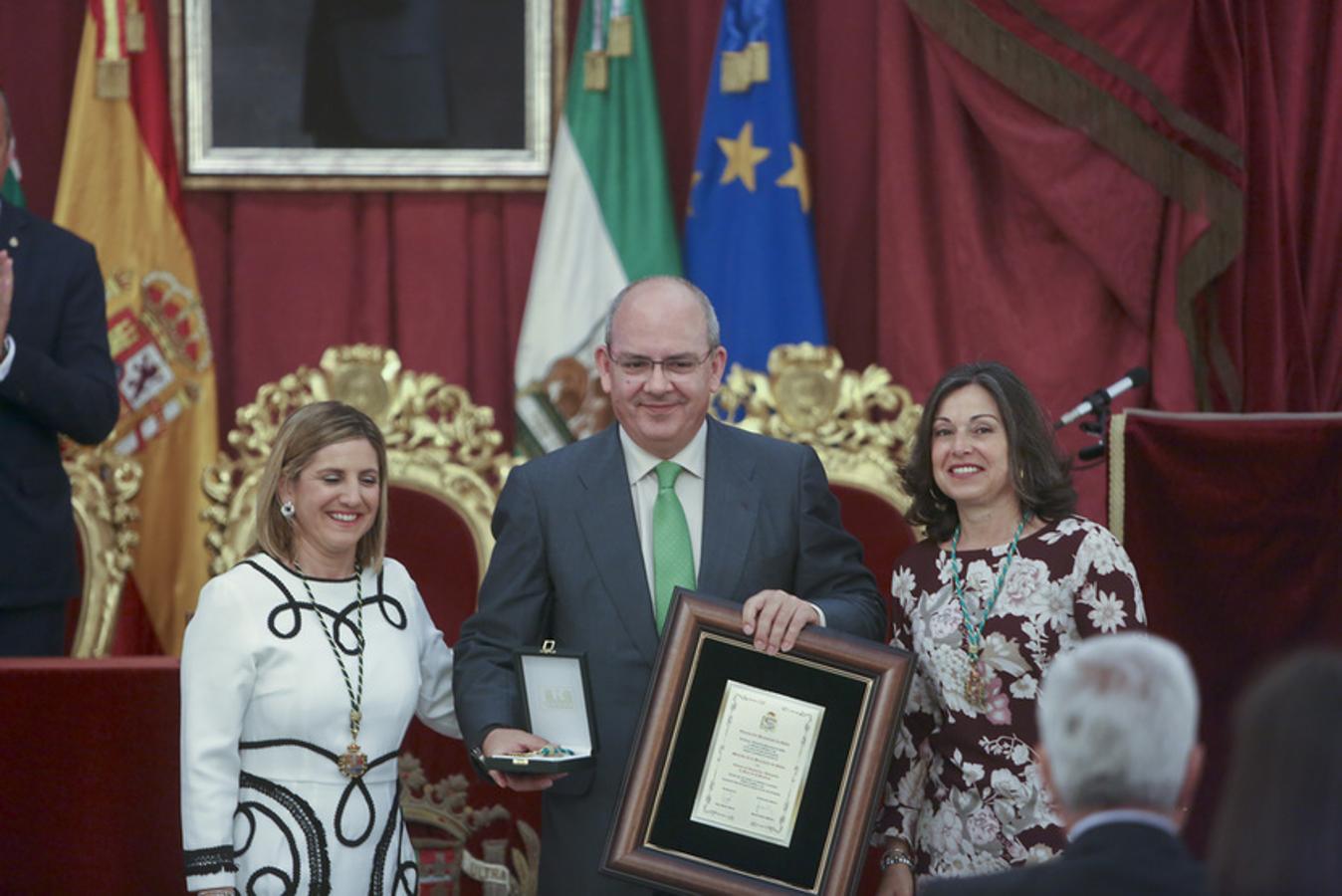 Fotos: Entrega de galardones por el Día de la Provincia 2017