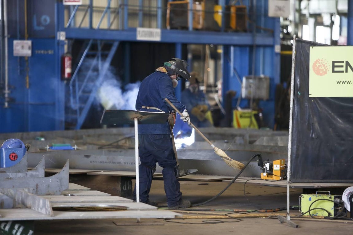 Corte de chapa en Navantia Puerto Real de la subestación &#039;East Anglia One&#039;
