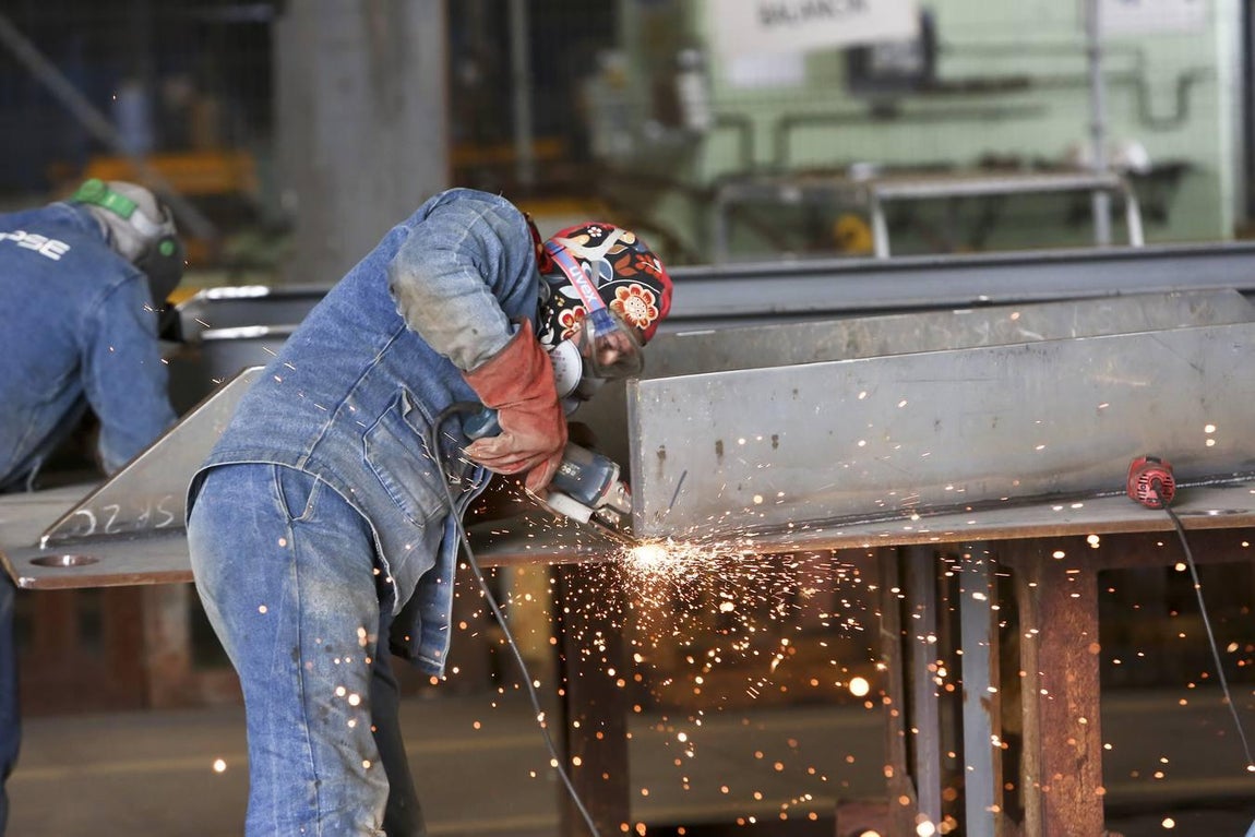 Corte de chapa en Navantia Puerto Real de la subestación &#039;East Anglia One&#039;