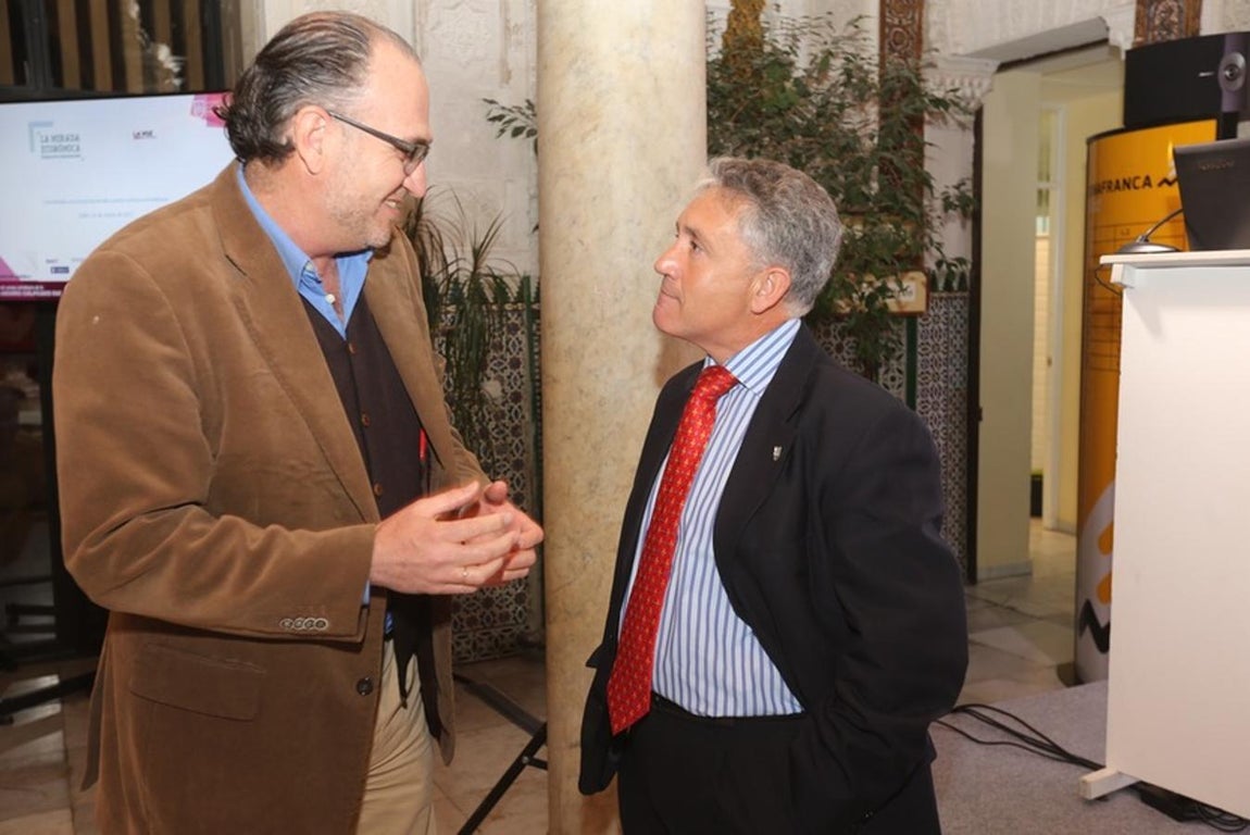 José Antonio Pérez Ramírez en &#039;La mirada económica&#039; organizada por LA VOZ