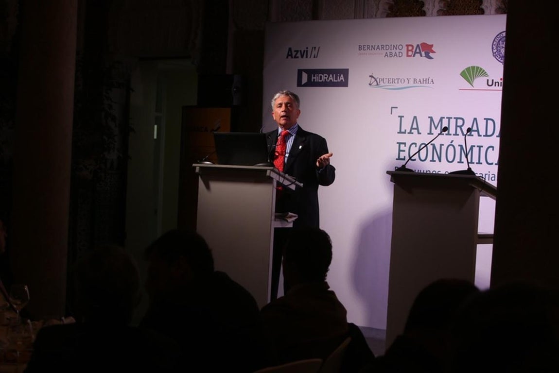 José Antonio Pérez Ramírez en &#039;La mirada económica&#039; organizada por LA VOZ