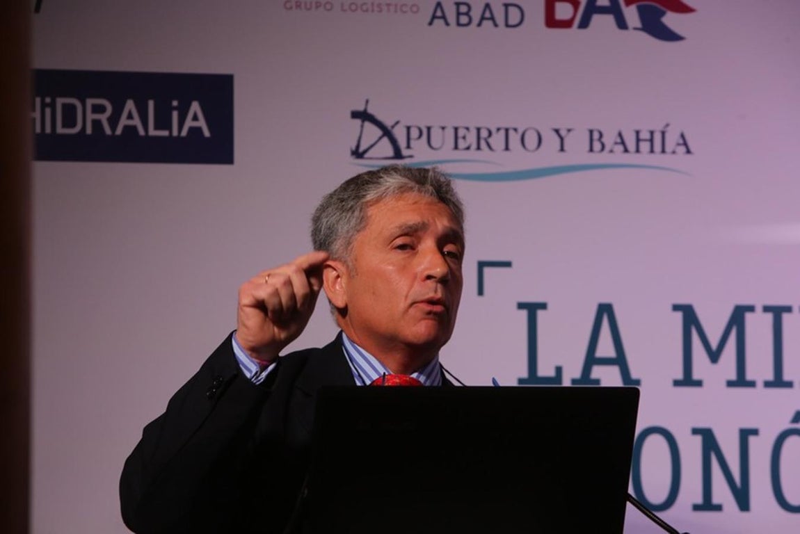 José Antonio Pérez Ramírez en &#039;La mirada económica&#039; organizada por LA VOZ