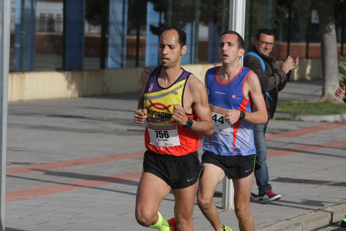 ¿Has estado en la Media Maratón? búscate en nuestra galería