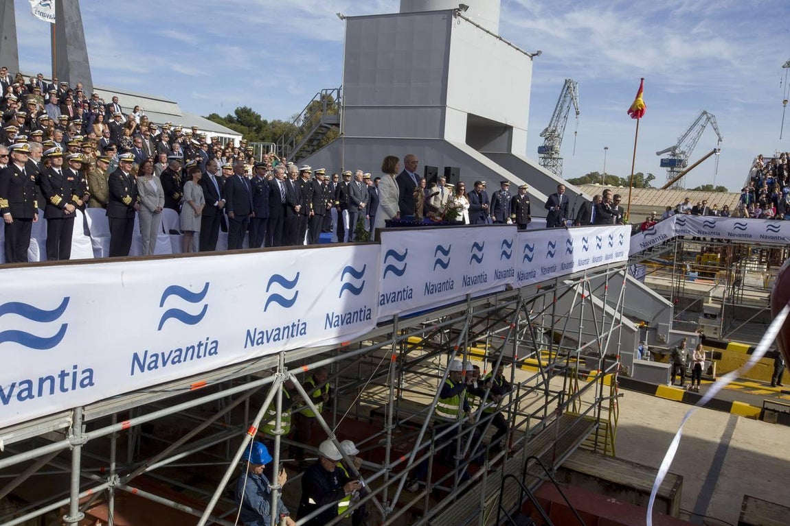 FOTOS: La ministra Cospedal preside la botadura del BAM Audaz