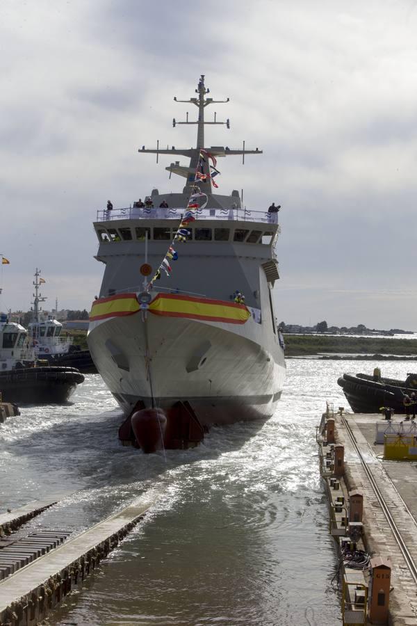 FOTOS: La ministra Cospedal preside la botadura del BAM Audaz