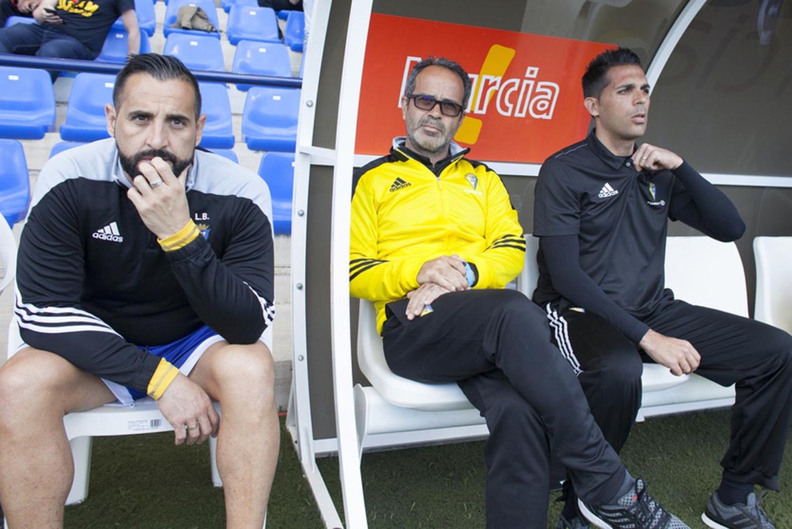 Fotos: Las imágenes del UCAM Murcia - Cádiz CF