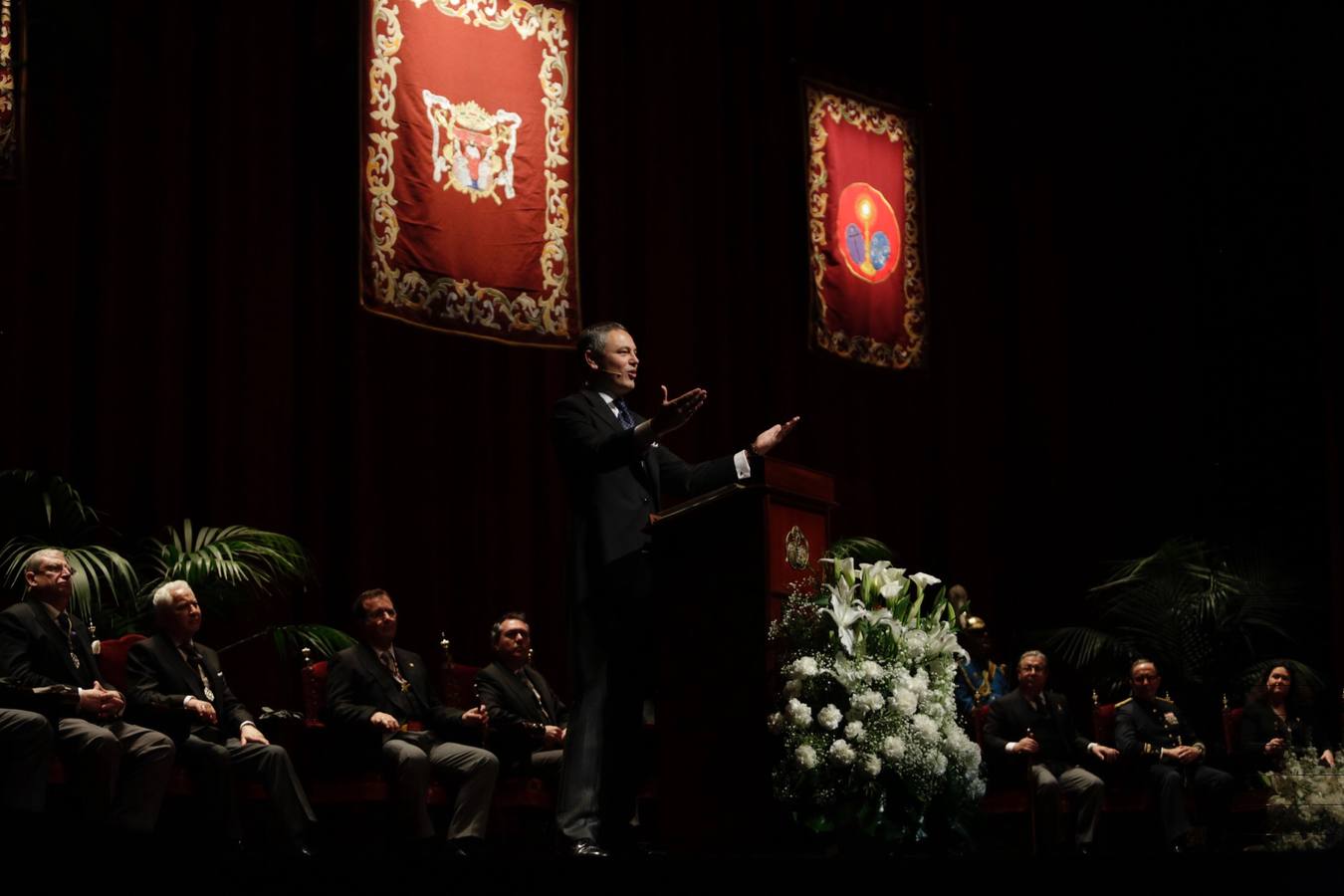 Alberto García Reyes anuncia la Semana Santa de Sevilla 2017