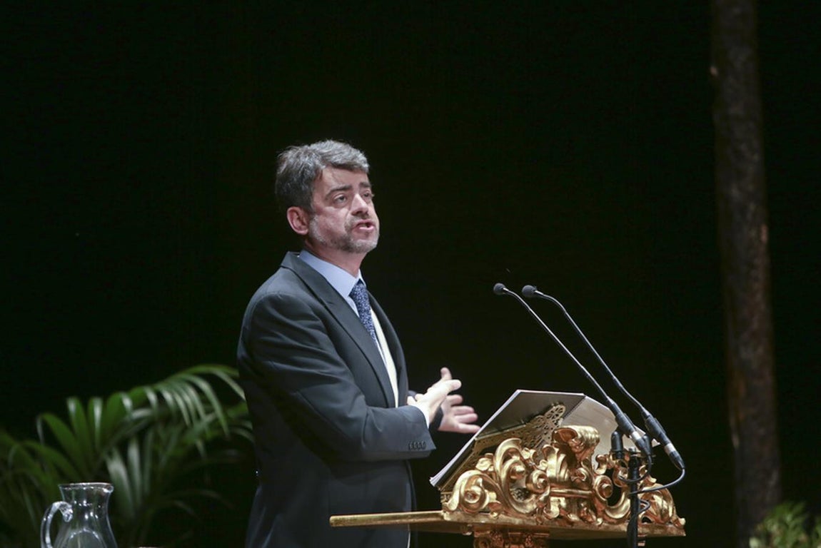 Fotos: Así ha sido el Pregón de Semana Santa en Cádiz 2017