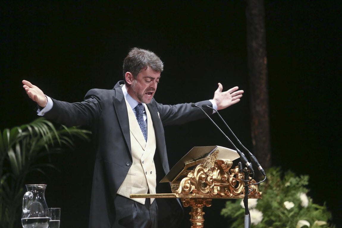 Fotos: Así ha sido el Pregón de Semana Santa en Cádiz 2017