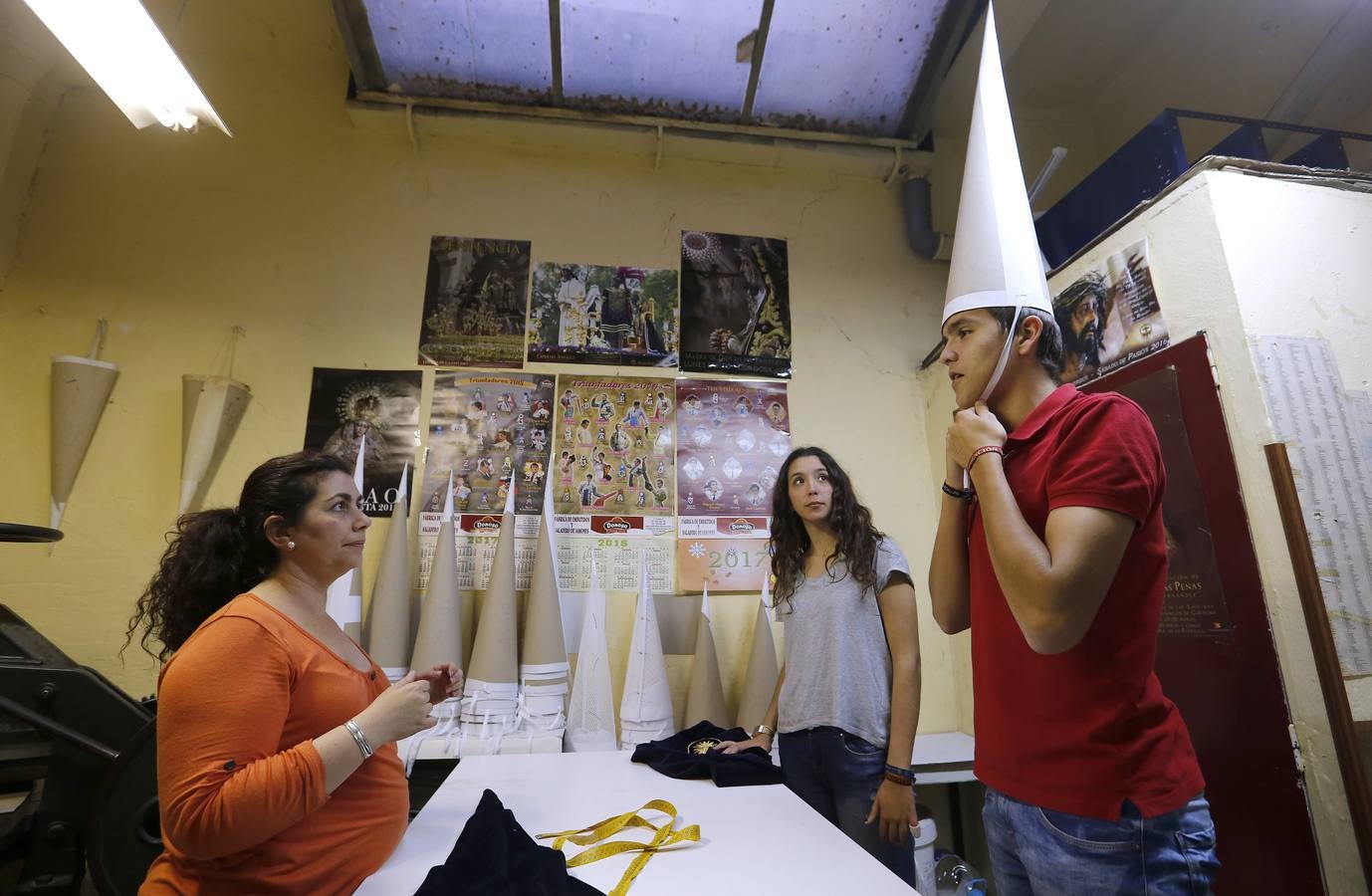 En imágenes, cómo son los preparativos de la Semana Santa de Córdoba 2017