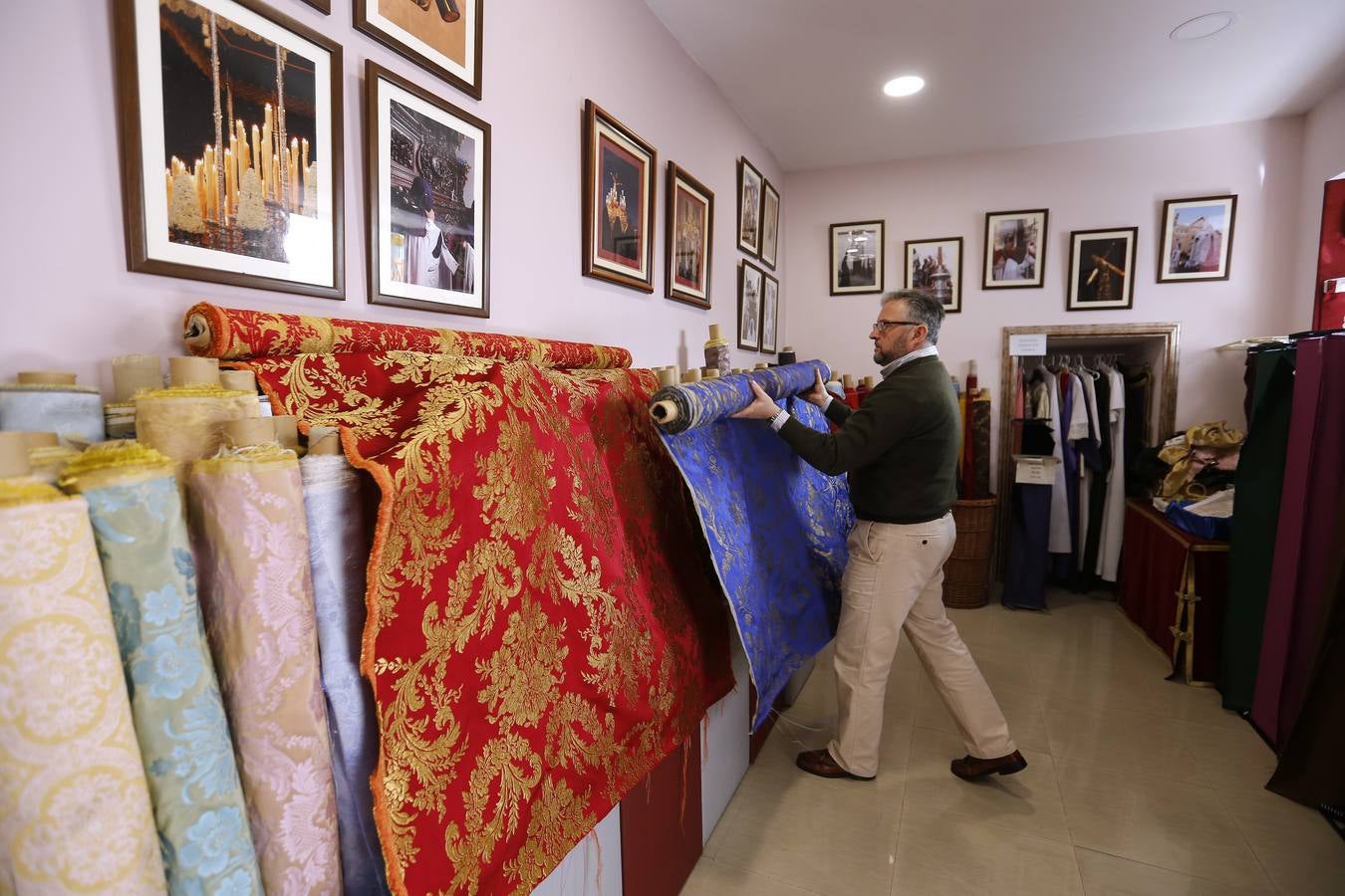 En imágenes, cómo son los preparativos de la Semana Santa de Córdoba 2017