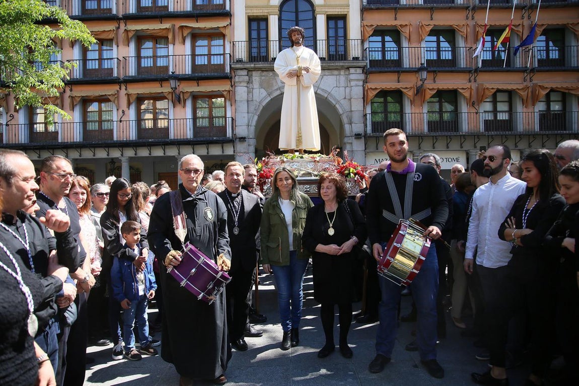 La tamborada con el Nazareno Cautivo, en imágenes