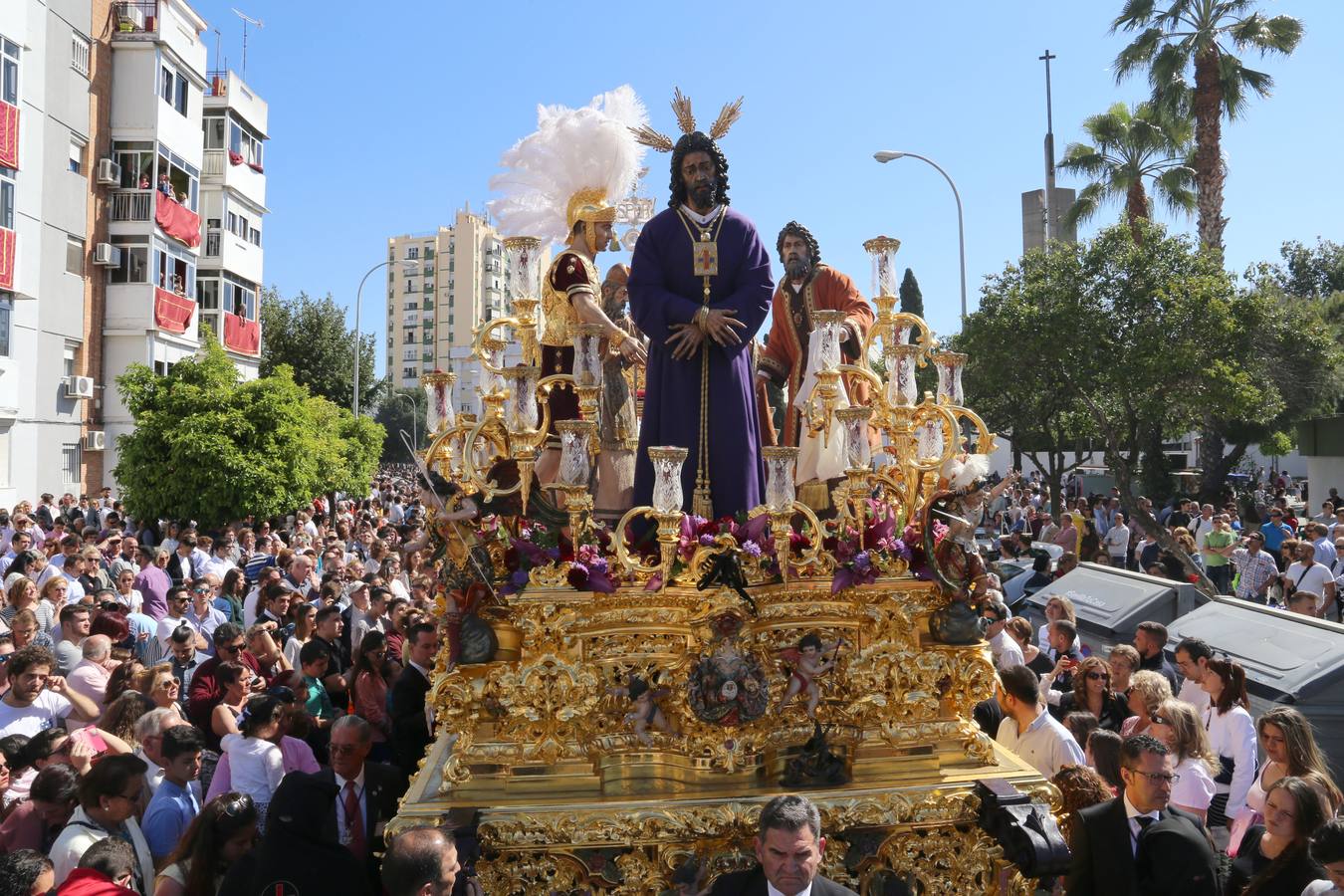 Las fotos del Polígono San Pablo el Lunes Santo