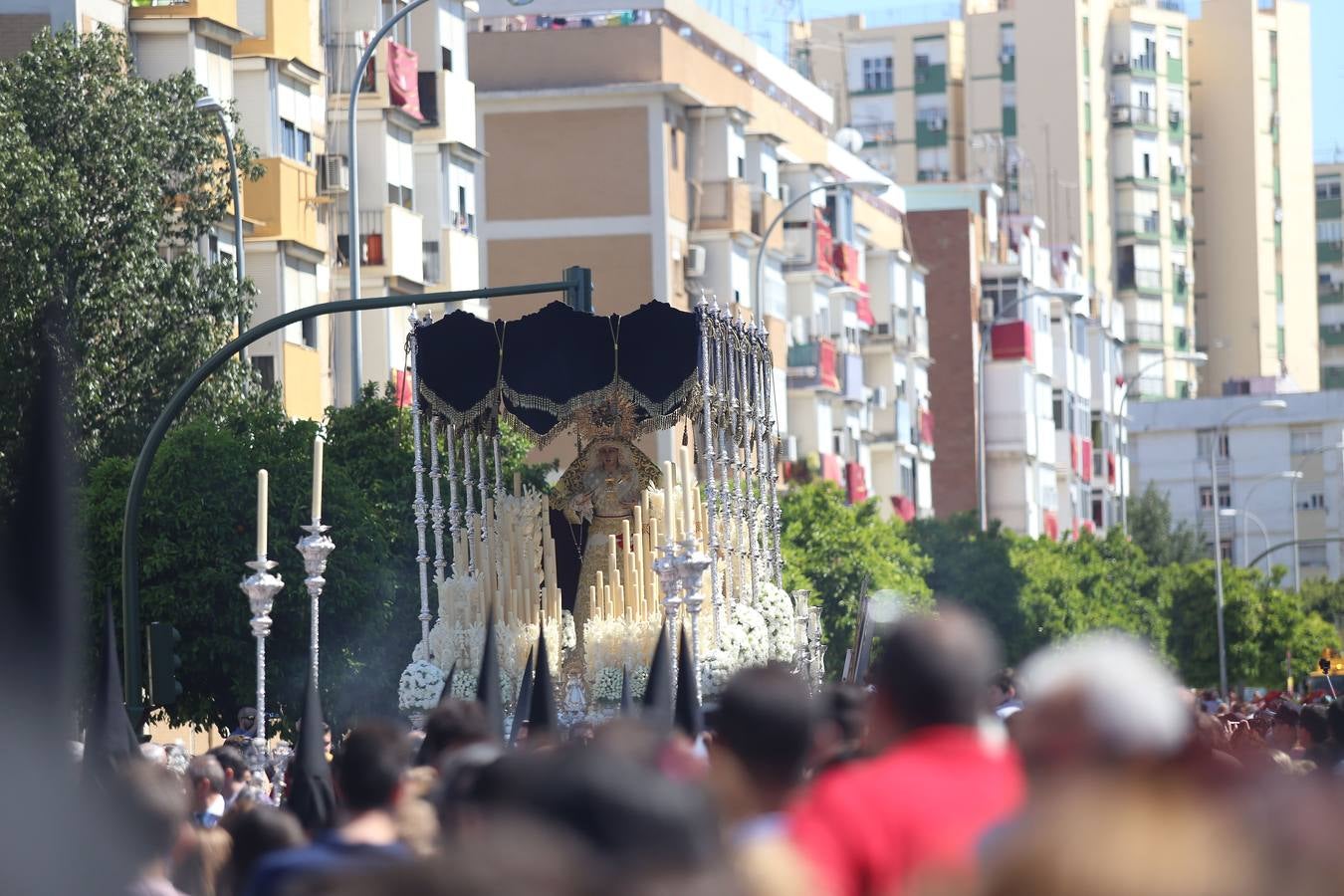 Las fotos del Polígono San Pablo el Lunes Santo