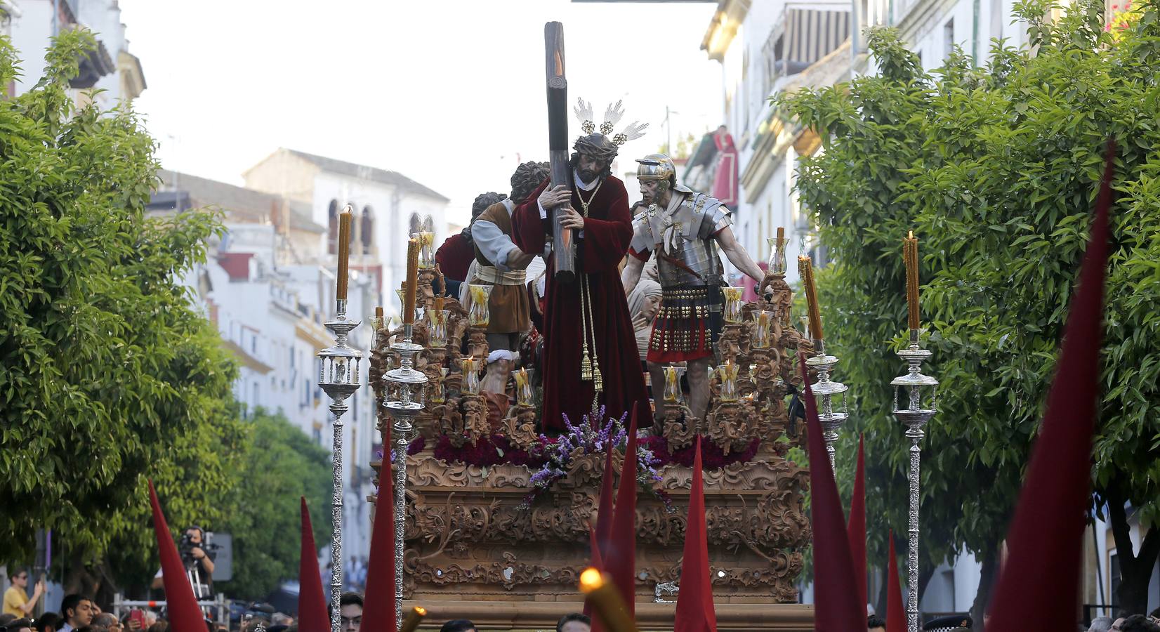 Las fotos del Buen Suceso el Martes Santo de la Semana Santa de Córdoba 2017