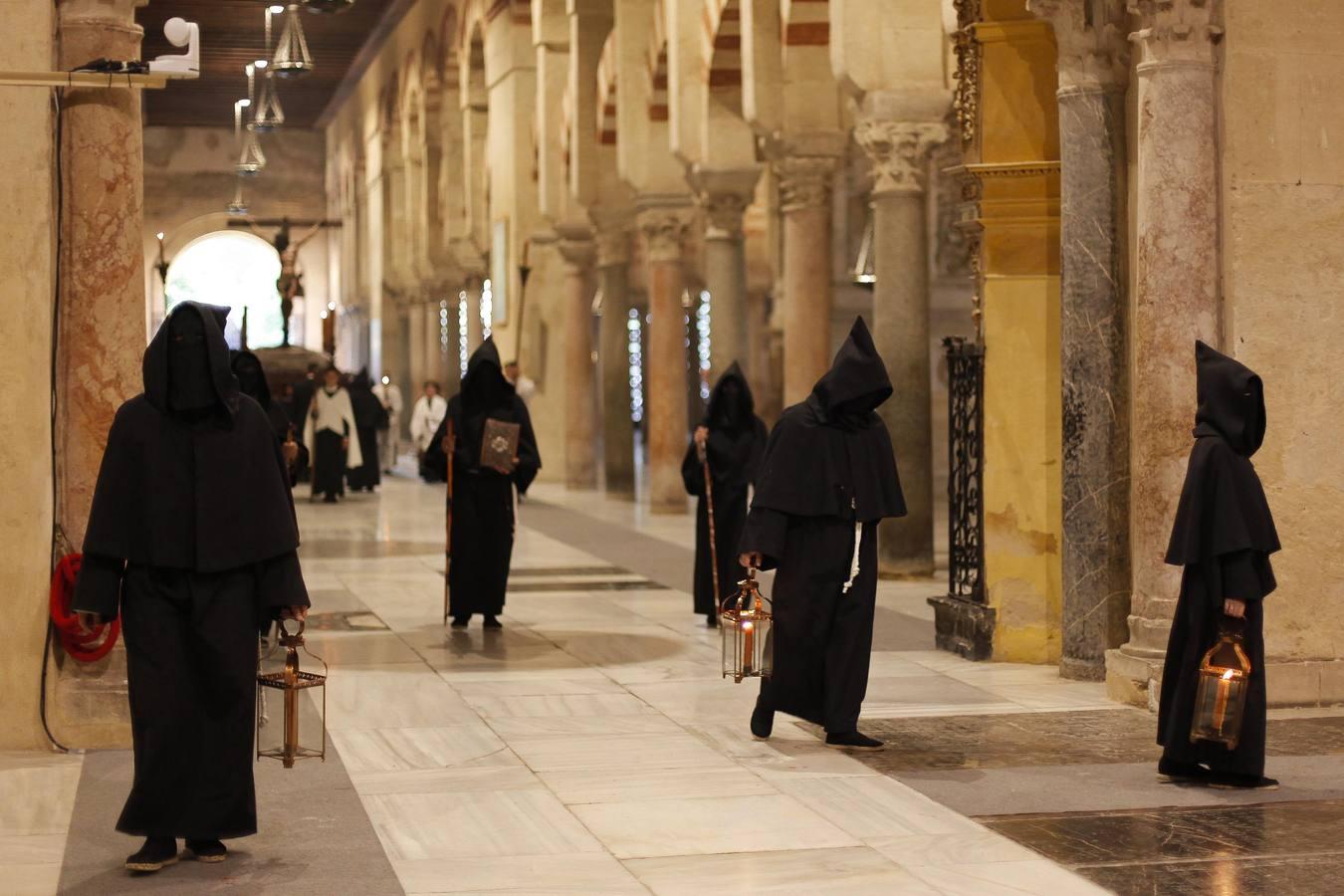 Las fotos de la hermandad Universitaria el Martes Santo de la Semana Santa de Córdoba 2017