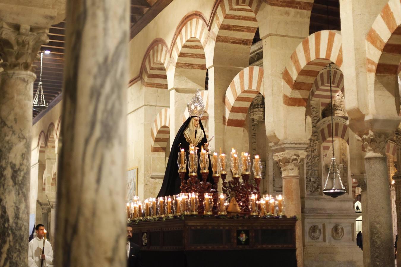 Las fotos de la hermandad Universitaria el Martes Santo de la Semana Santa de Córdoba 2017