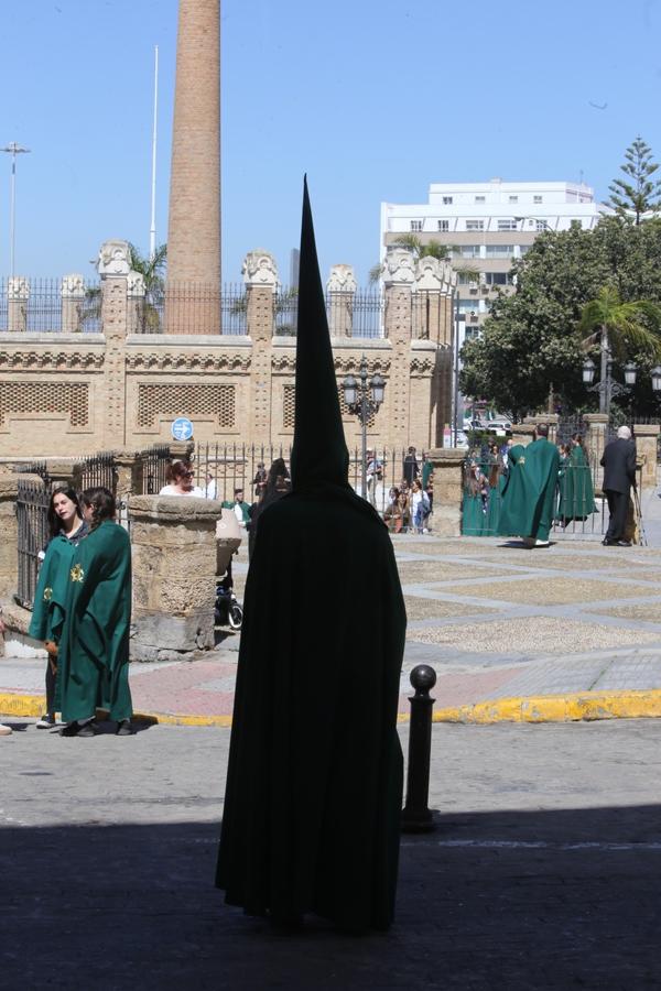 Fotos: Cigarreras el Miércoles Santo en Cádiz