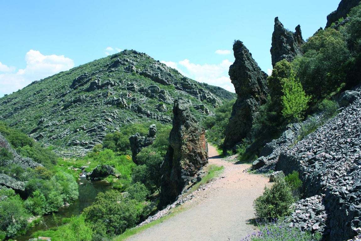 Ruta boquerón del río Estena, en Cabañeros. 
