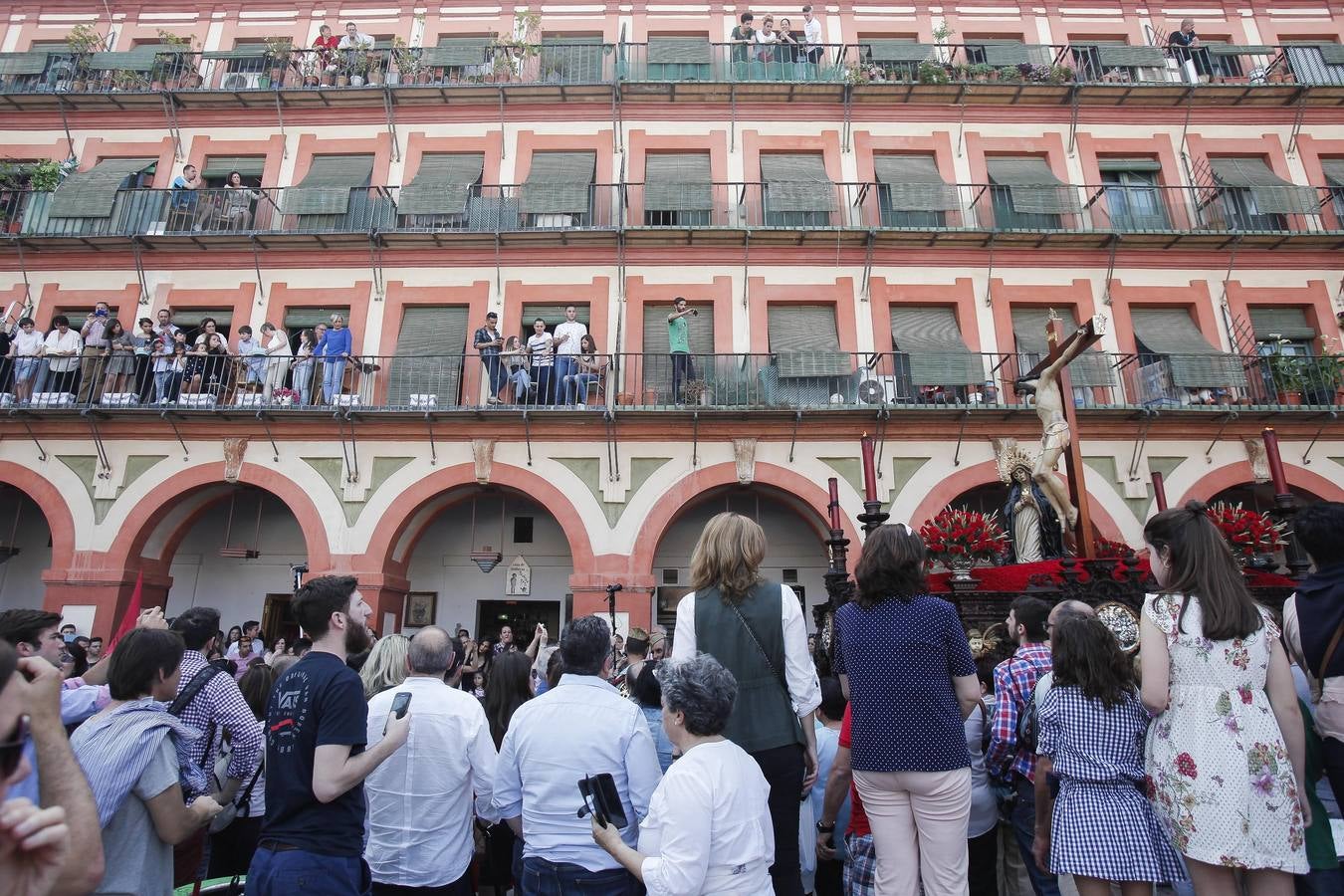 Las fotos de la Caridad del Jueves Santo de la Semana Santa de Córdoba de 2017