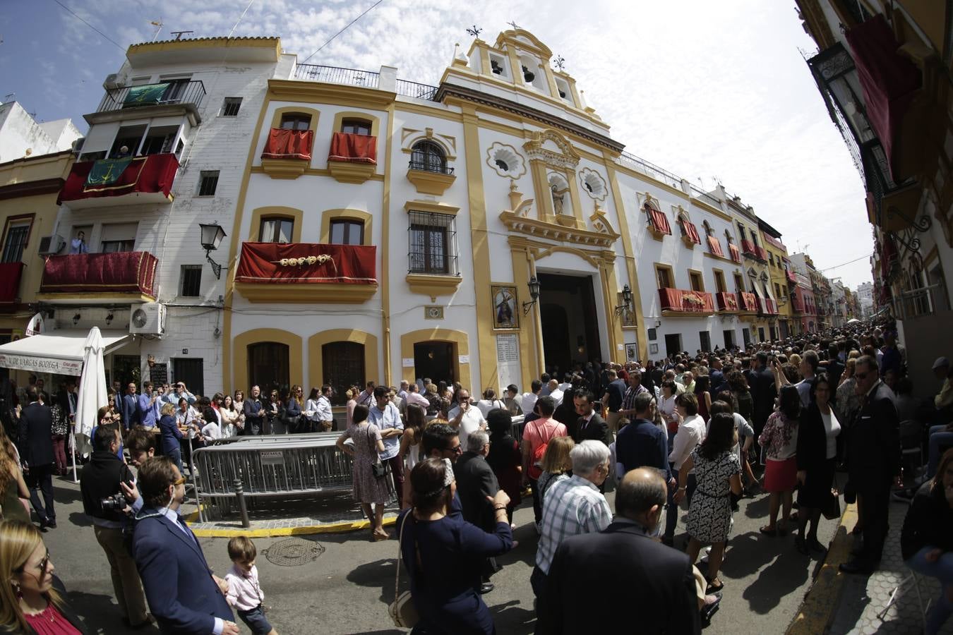 Visita a los templos del Calvario, la Esperanza de Triana y los Gitanos