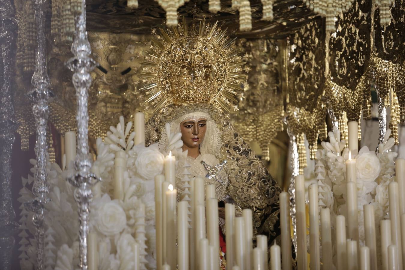 Visita a los templos del Calvario, la Esperanza de Triana y los Gitanos