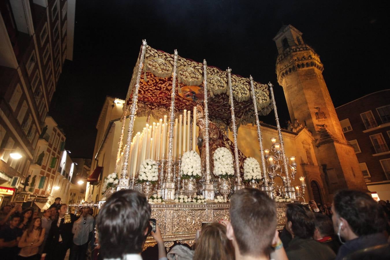 Las fotos de la hermandad de la Buena Muerte el Viernes Santo de la Semana Santa de Córdoba 2017