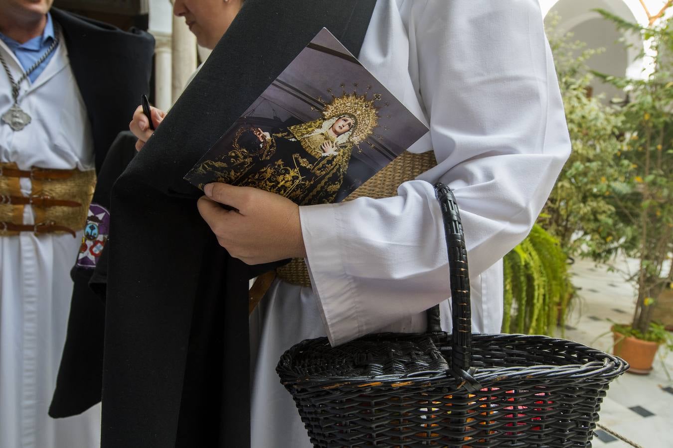 Las fotos de la Soledad de San Buenaventura en el Viernes Santo de la Semana Santa de Sevilla 2017