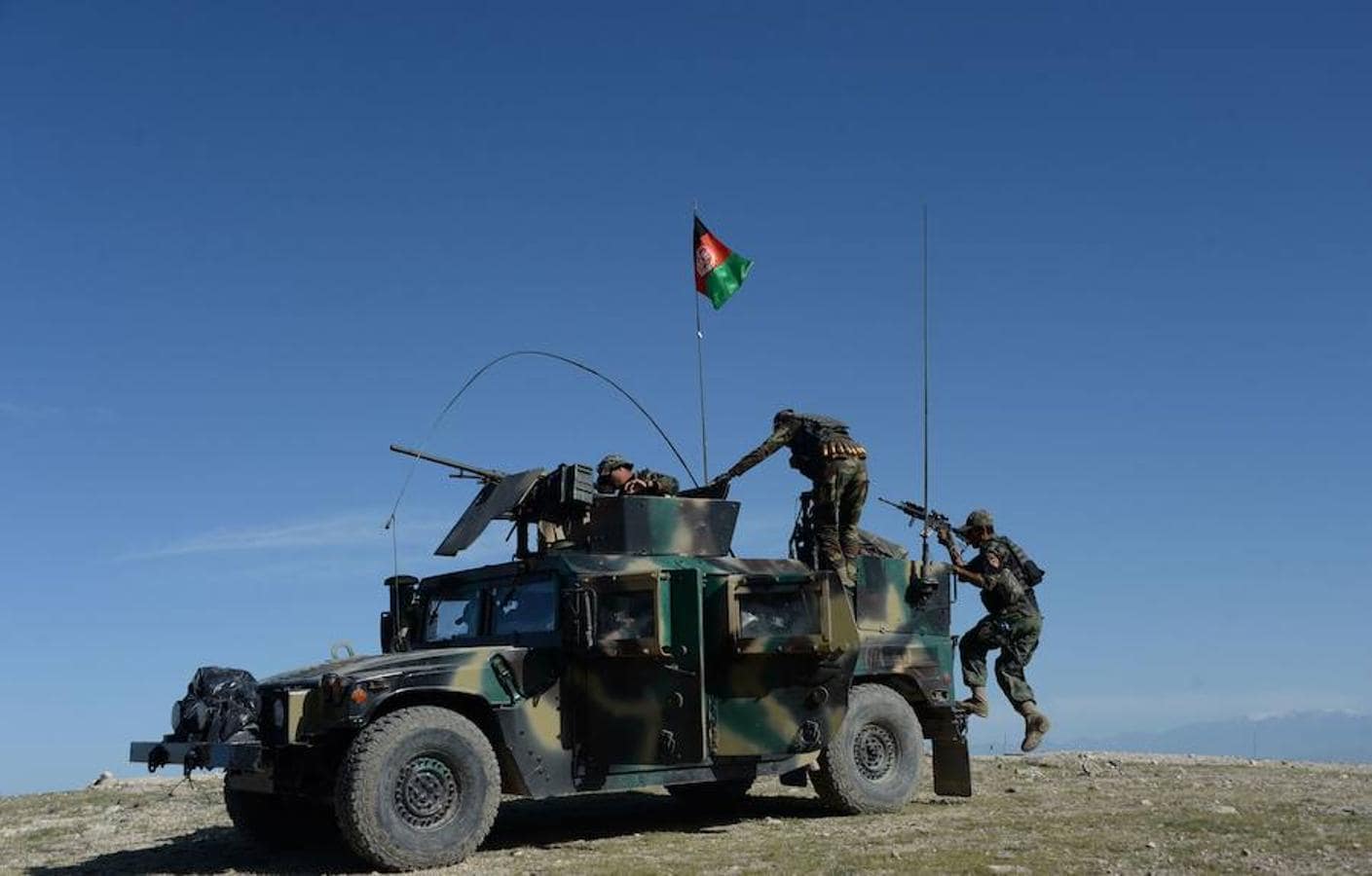 El Ejército afgano confirmó la muerte de 36 miembros de Estado Islámico, sin que por el momento exista constancia de muertos o heridos entre la población civil