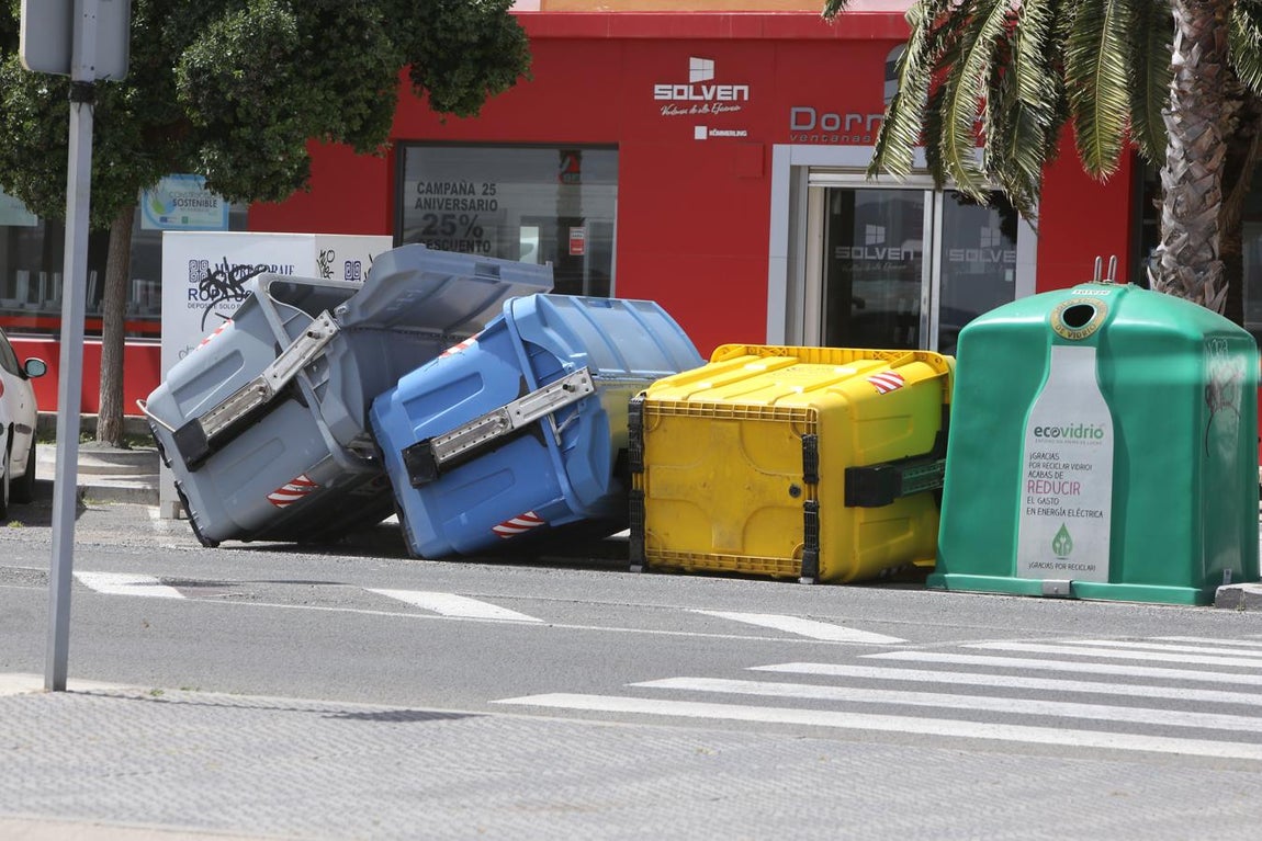 Barcos hundidos en la Bahía de Cádiz a causa del temporal de levante