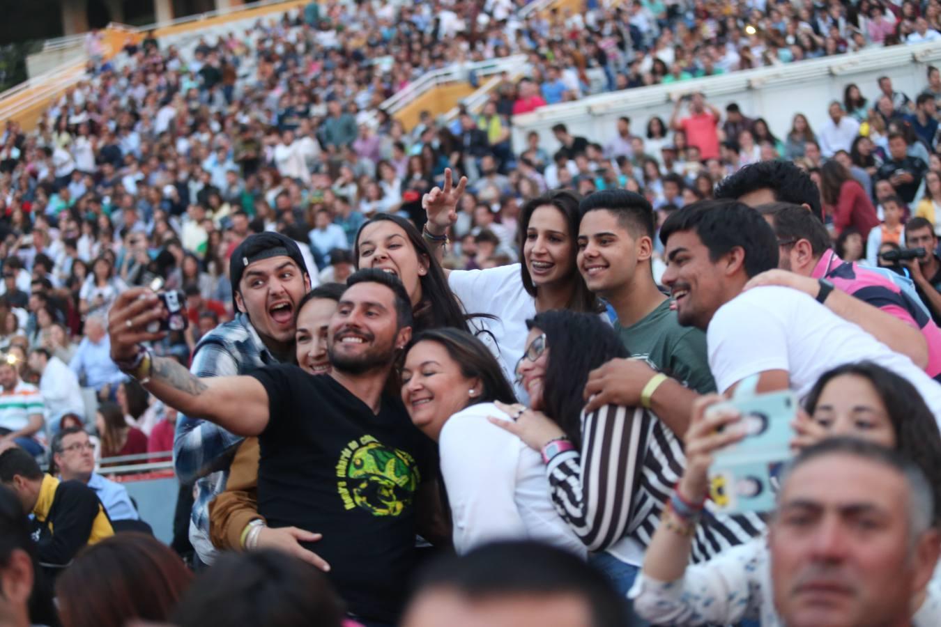 Los más grandes del Carnaval ponen bocabajo el Auditorio Rocío Jurado