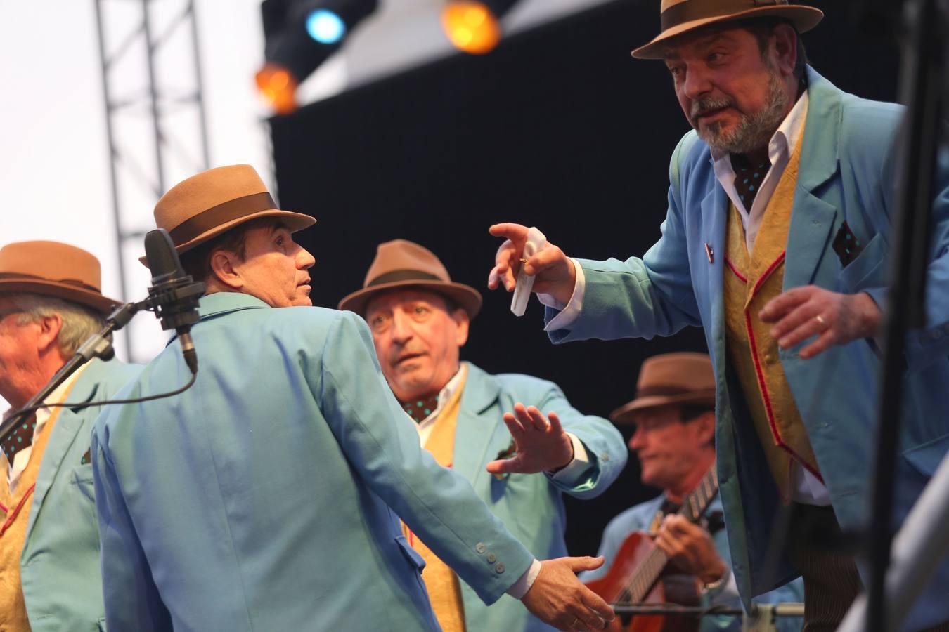 Los más grandes del Carnaval ponen bocabajo el Auditorio Rocío Jurado