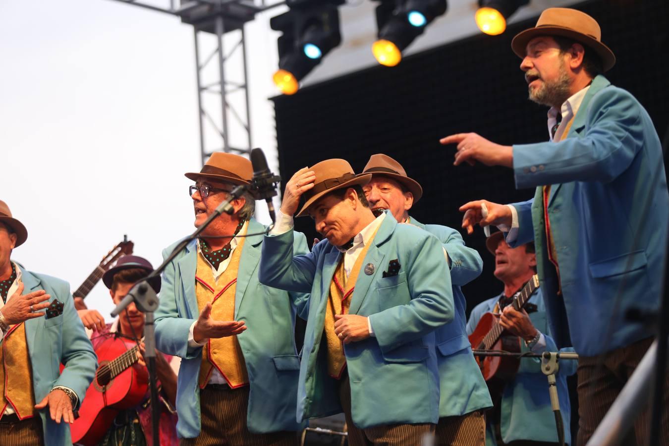 Los más grandes del Carnaval ponen bocabajo el Auditorio Rocío Jurado