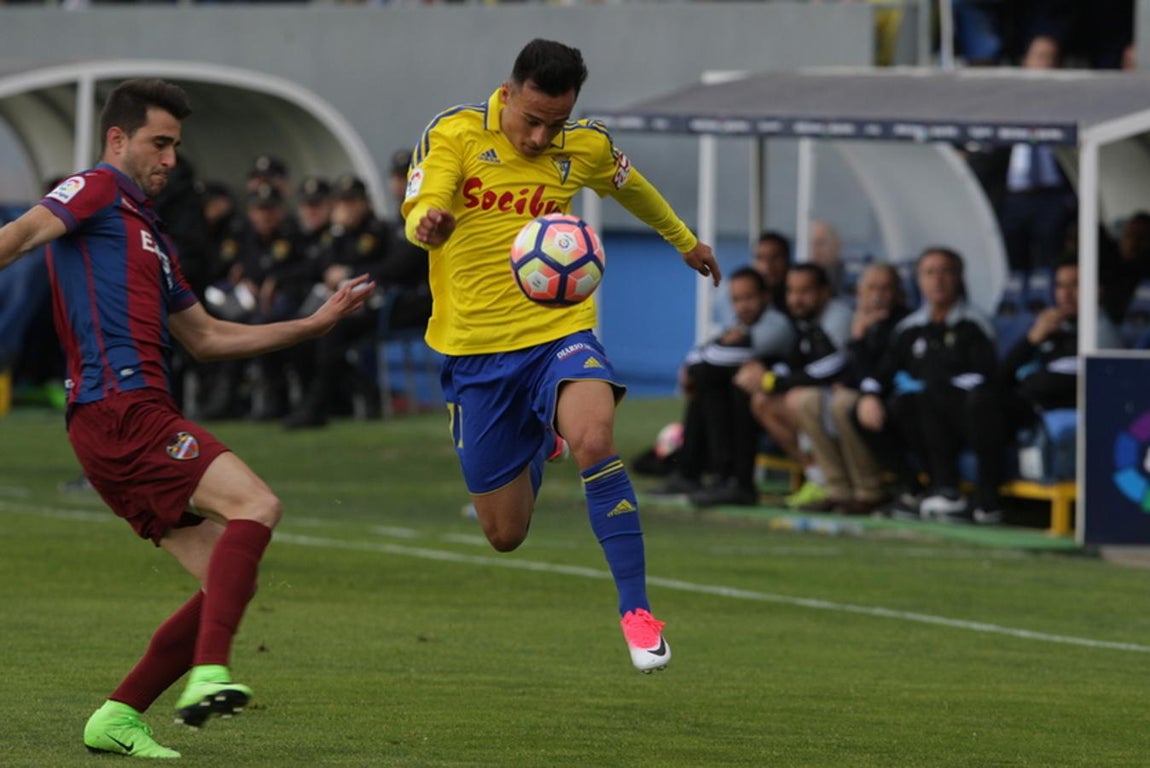 Fotos: Las imágenes del Cádiz 1-1 Levante