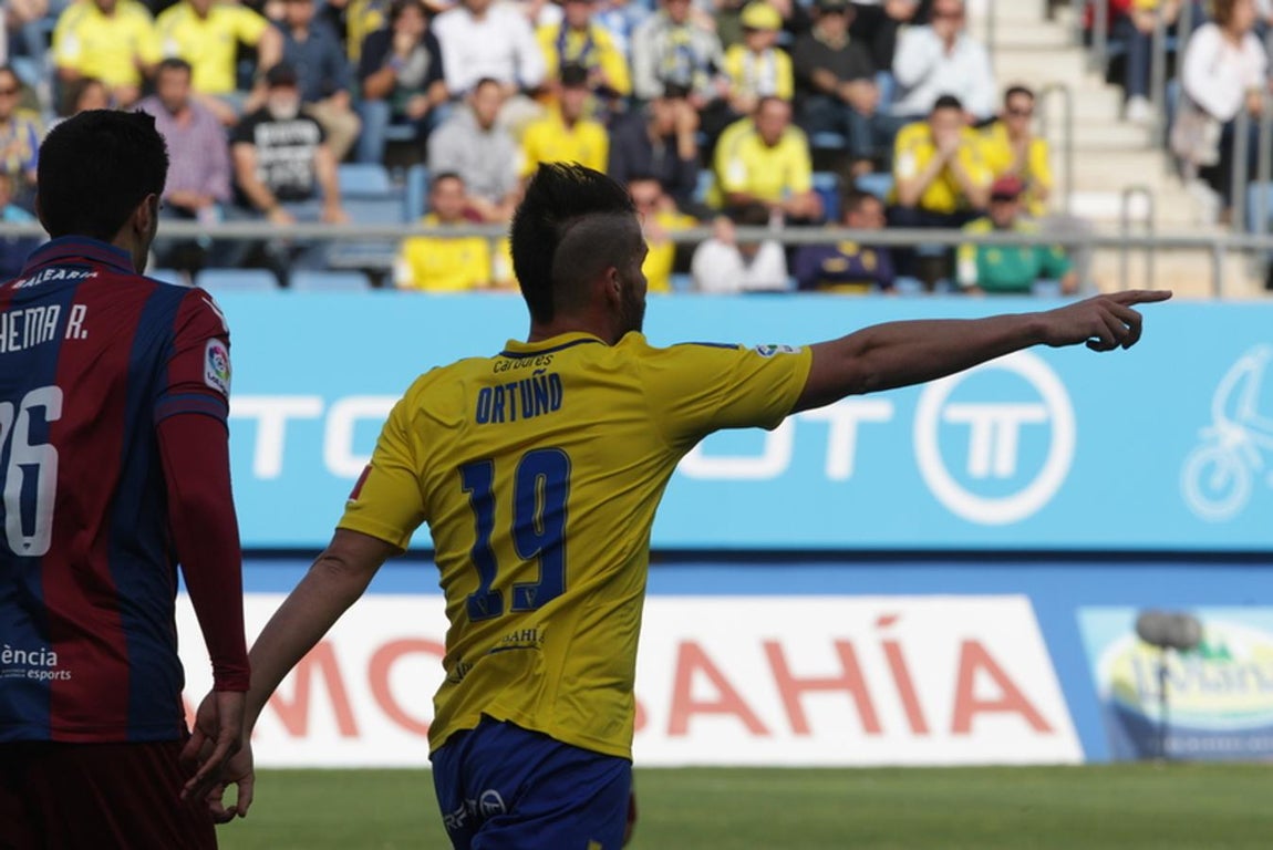 Fotos: Las imágenes del Cádiz 1-1 Levante