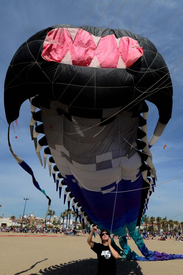 El Festival Internacional del Viento en la Malvarrosa. 
