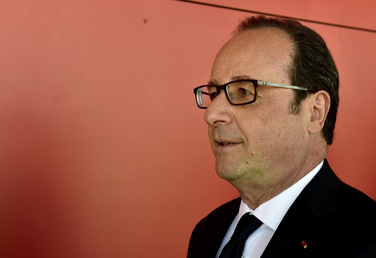 François Hollande se pronunciará para pedir el voto para uno de los dos candidatos clasificacados a la segunda vuelta de las presidenciales. 