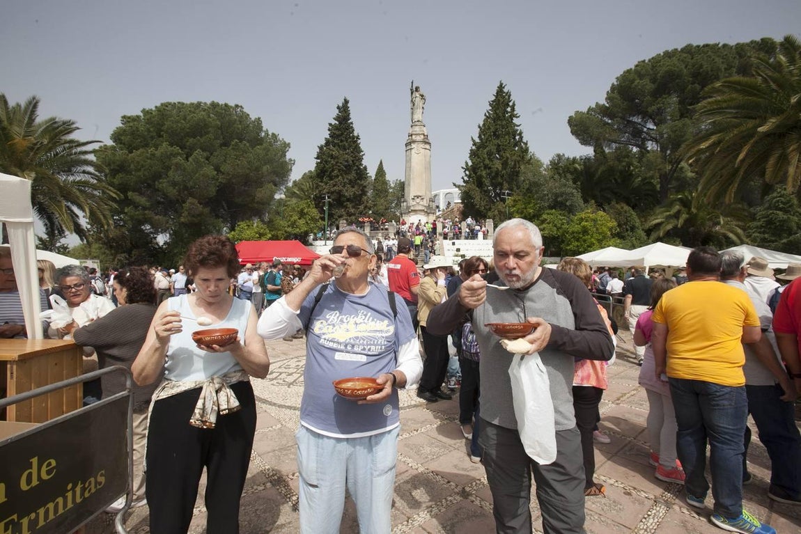 Galería fotográfica de las tradicionales habas de las Ermitas