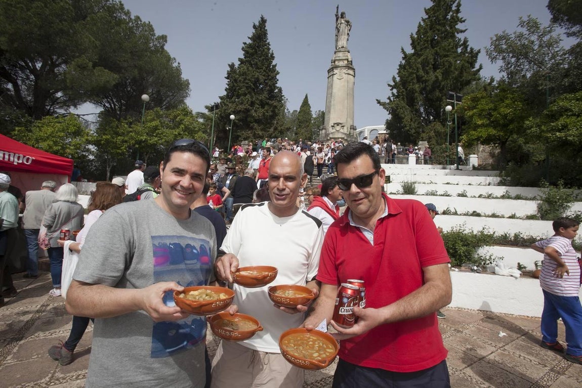 Galería fotográfica de las tradicionales habas de las Ermitas