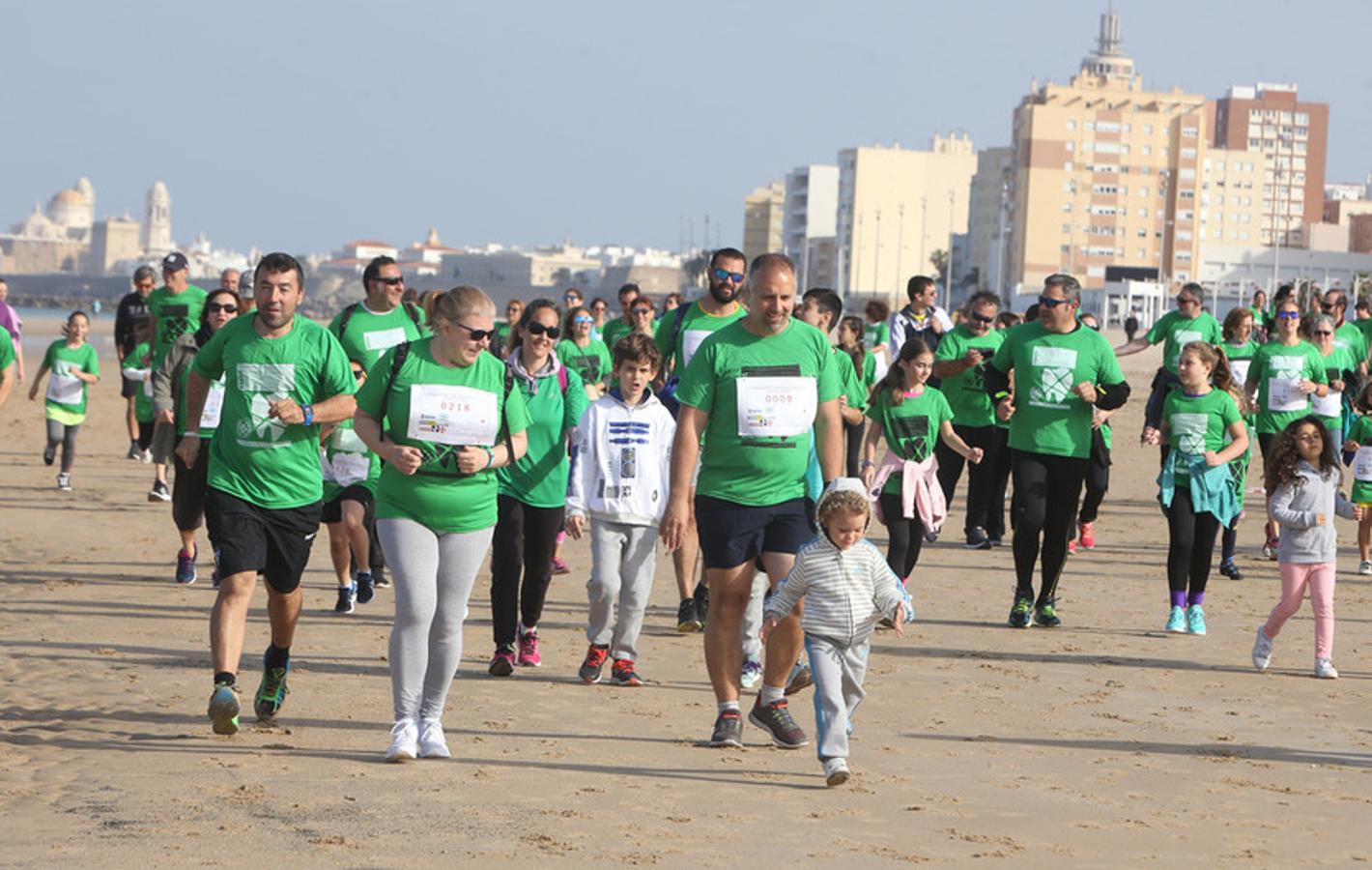 Búscate en la I Carrera solidaria por el pueblo Sirio en Cádiz