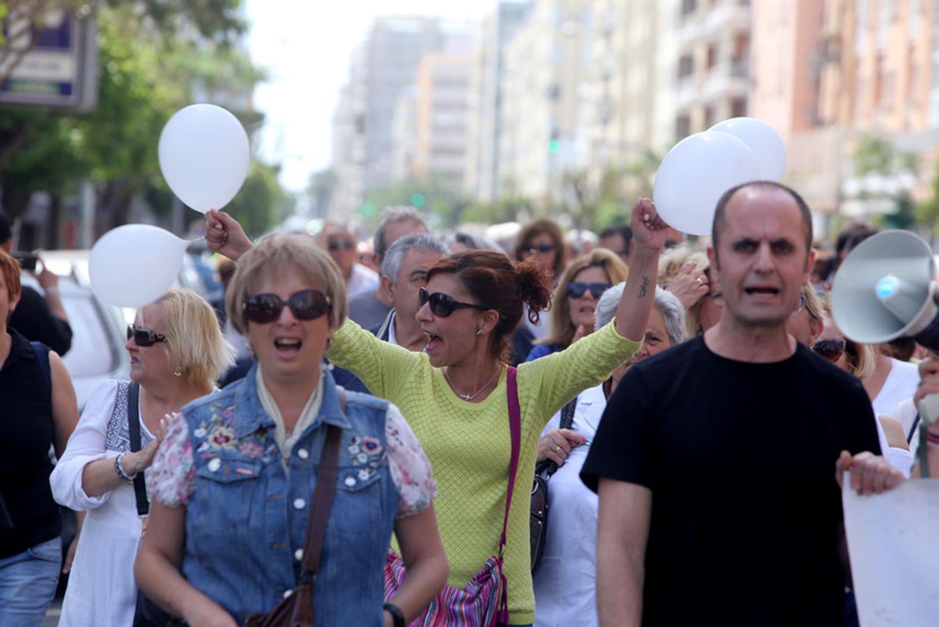 Fotos: Así ha sido la Marea Blanca en Cádiz