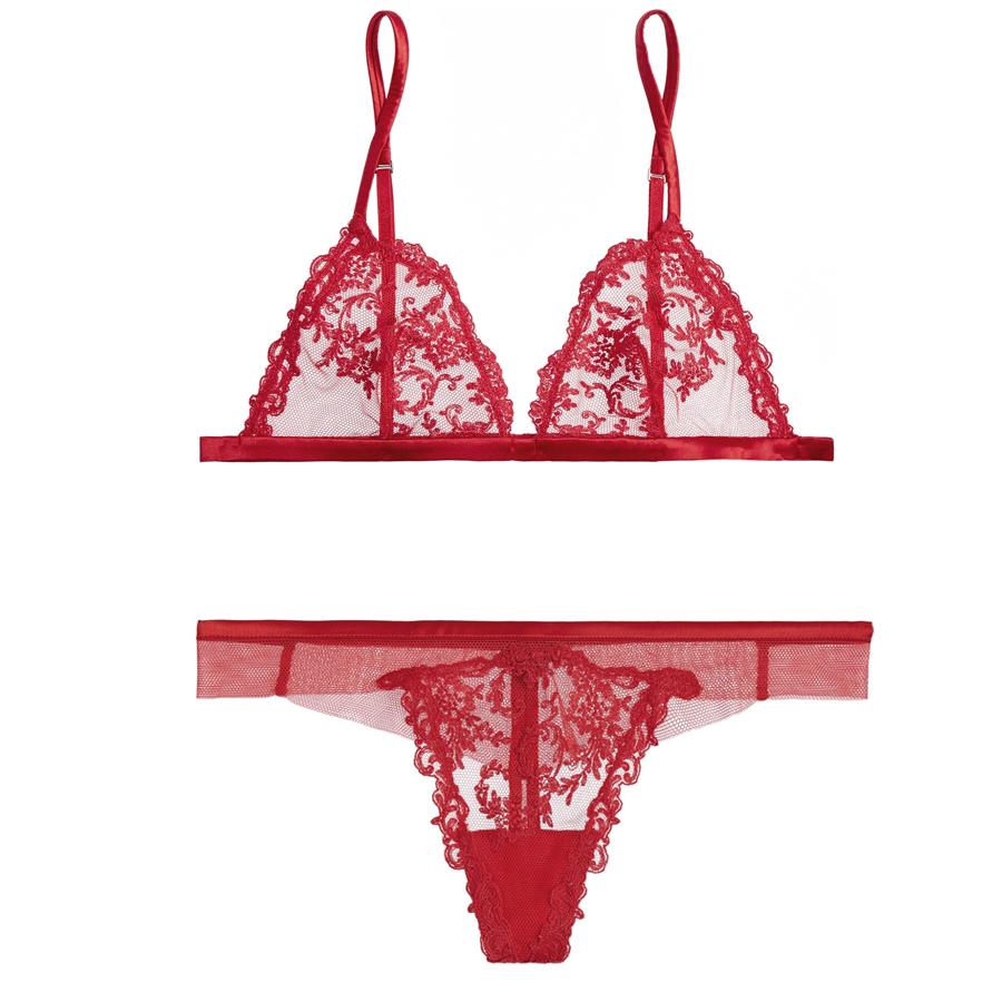 Conjunto Floral Vibes sujetador (275€) y tanga (220€).