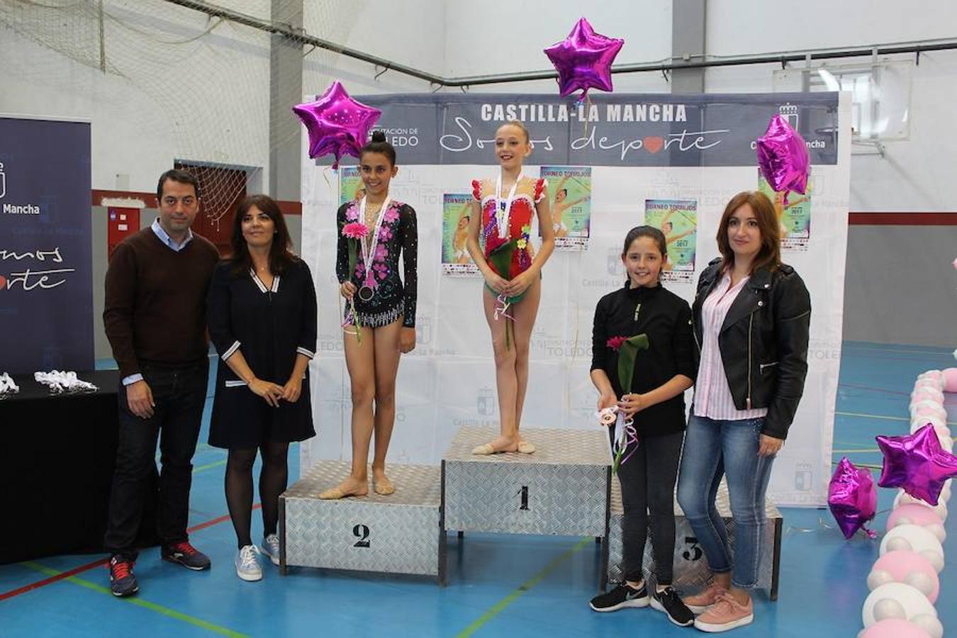 La X Gala Aniversario del Club Gimnasia Rítmica Torrijos, en imágenes