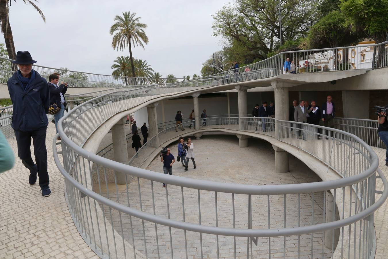 Retiran la valla de Marqués de Contadero tras acabar la obra del centro de recepción de turistas