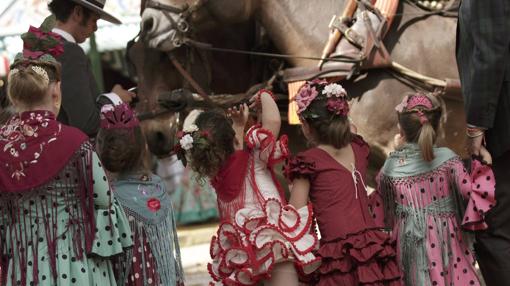 Todas las galerías de la Feria de Abril 2017: desde el ambiente en el Real a los festejos en la Maestranza