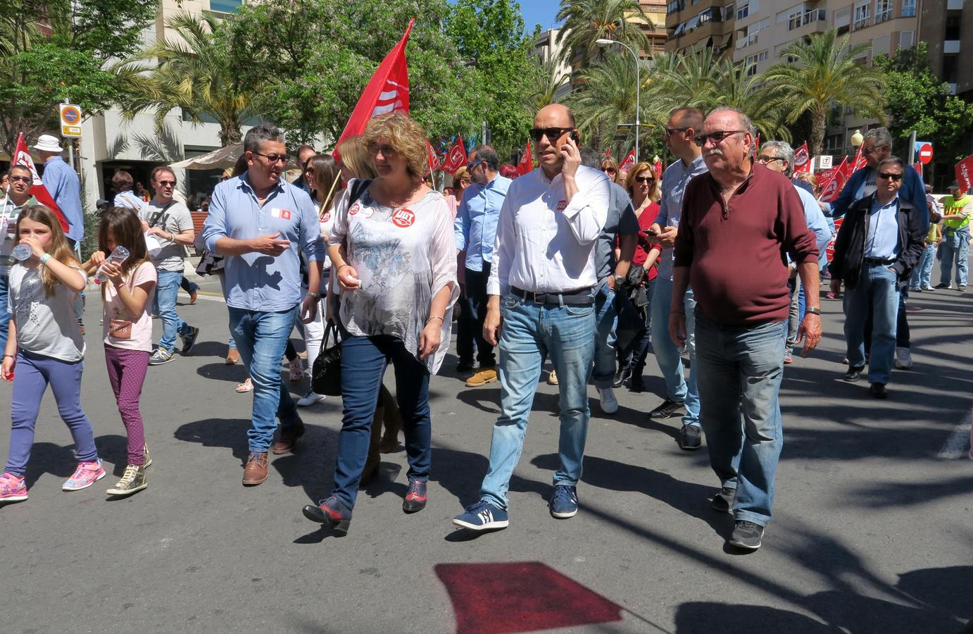 El alcalde de Alicante, Gabriel Echávarri, en las manifestaciones. 