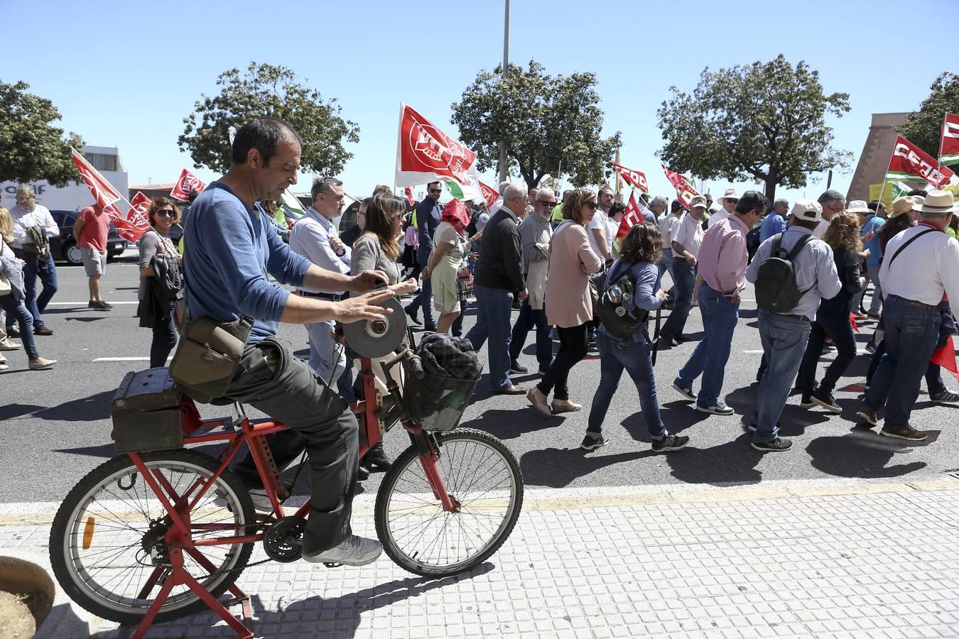 Un color para dos protestas distintas