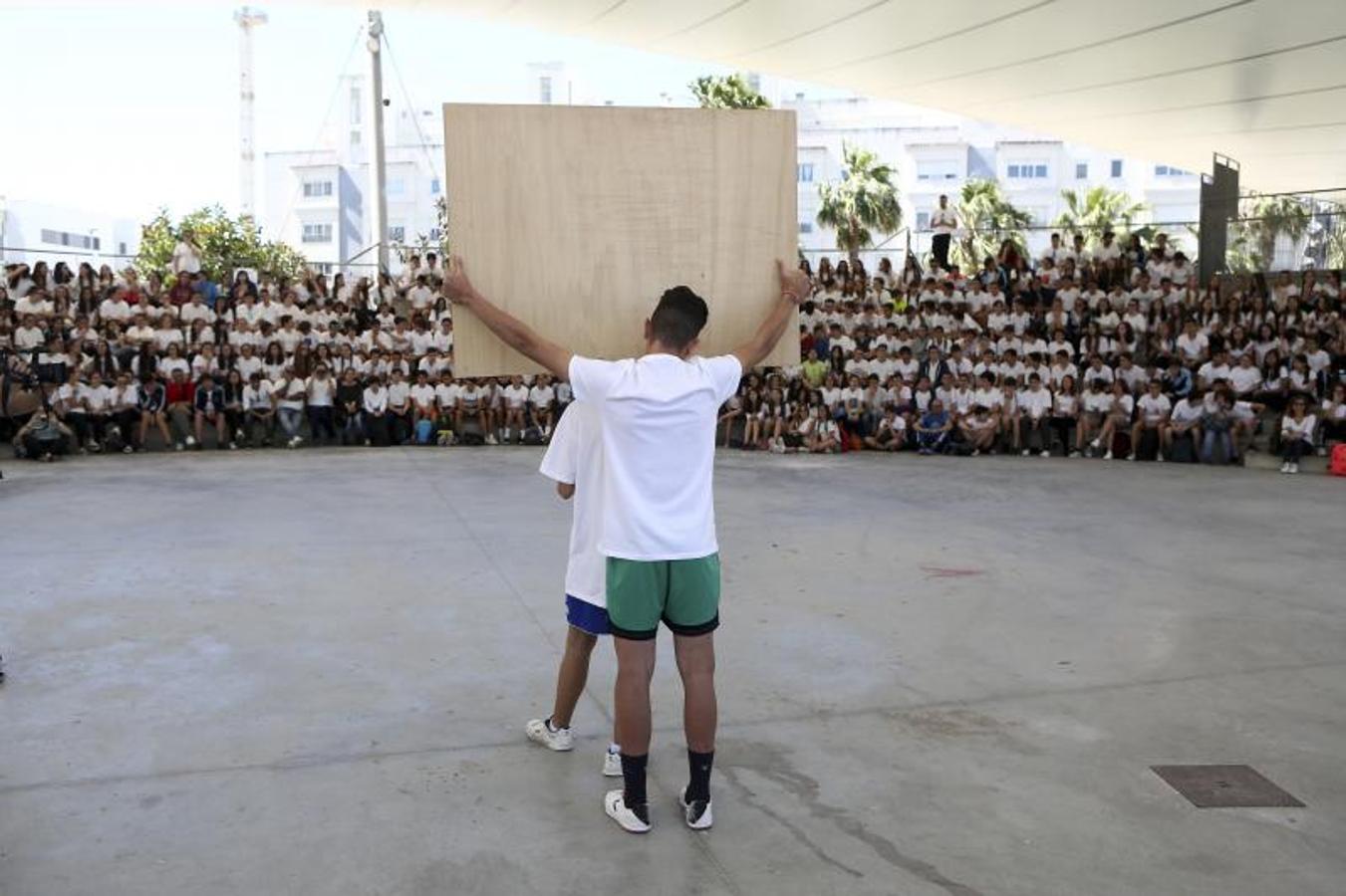 Las mejores imágenes de la carrera de colores (Holi run) de las Escuelas Católicas de Cádiz